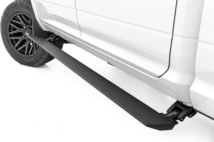 POWER RUNNING BOARDS LIGHTED | GAS | CREW CAB | RAM 2500 (10-23)