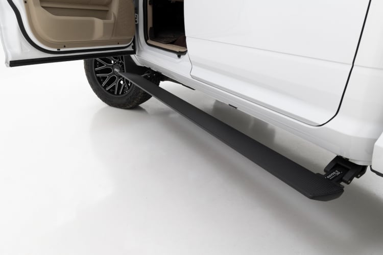 POWER RUNNING BOARDS LIGHTED | GAS | CREW CAB | RAM 2500 (10-23)