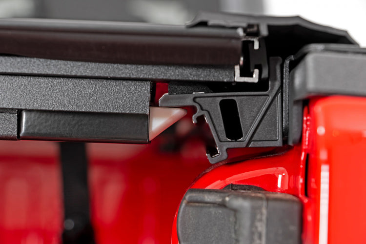 HARD LOW PROFILE BED COVER TOYOTA TACOMA 2WD/4WD (2005-2015)