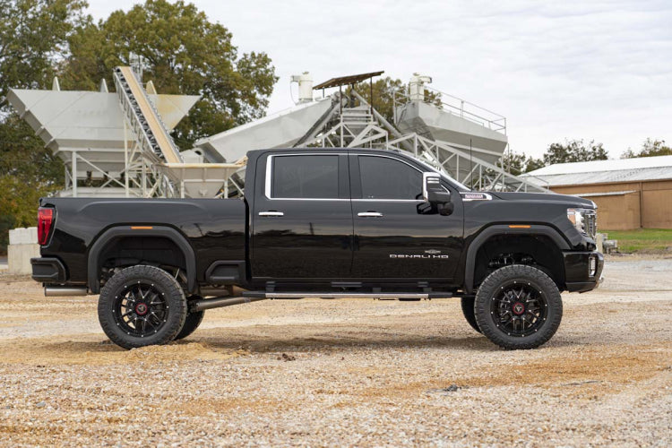 7 INCH LIFT KIT CHEVY/GMC 2500HD (20-23)