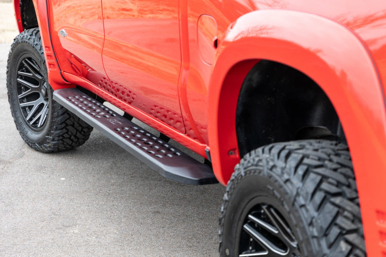 RPT2 RUNNING BOARDS CREW CAB | BLACK | CHEVY/GMC 1500/2500HD/3500HD (19-23)