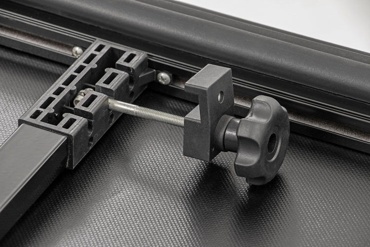 BED COVER TRI FOLD | SOFT | 5'6" BED | FORD F-150 2WD/4WD (01-03)