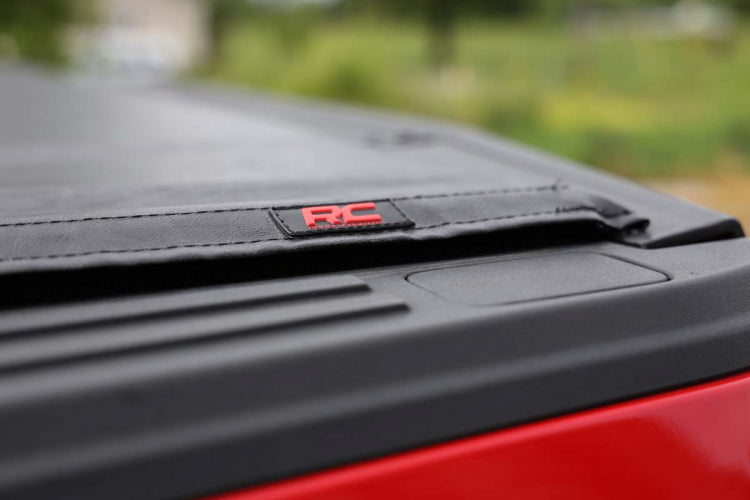 SOFT ROLL UP BED COVER W/CARGO MANAGEMENT TOYOTA TUNDRA (22-23)