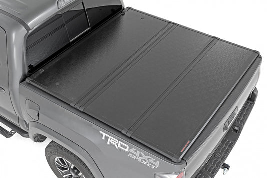 HARD FOLDING BED COVER 5' BED | TOYOTA TACOMA 2WD/4WD (16-23)