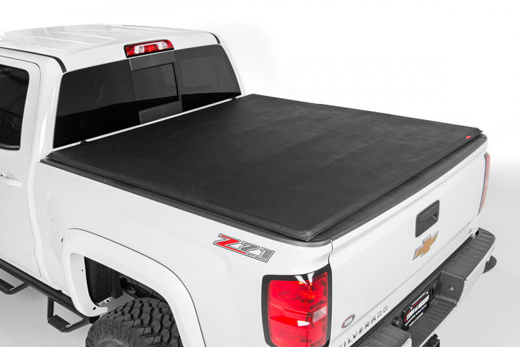 TOYOTA SOFT TRI-FOLD BED COVER (05-15 TACOMA)